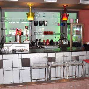 Le bar et son côté rétro